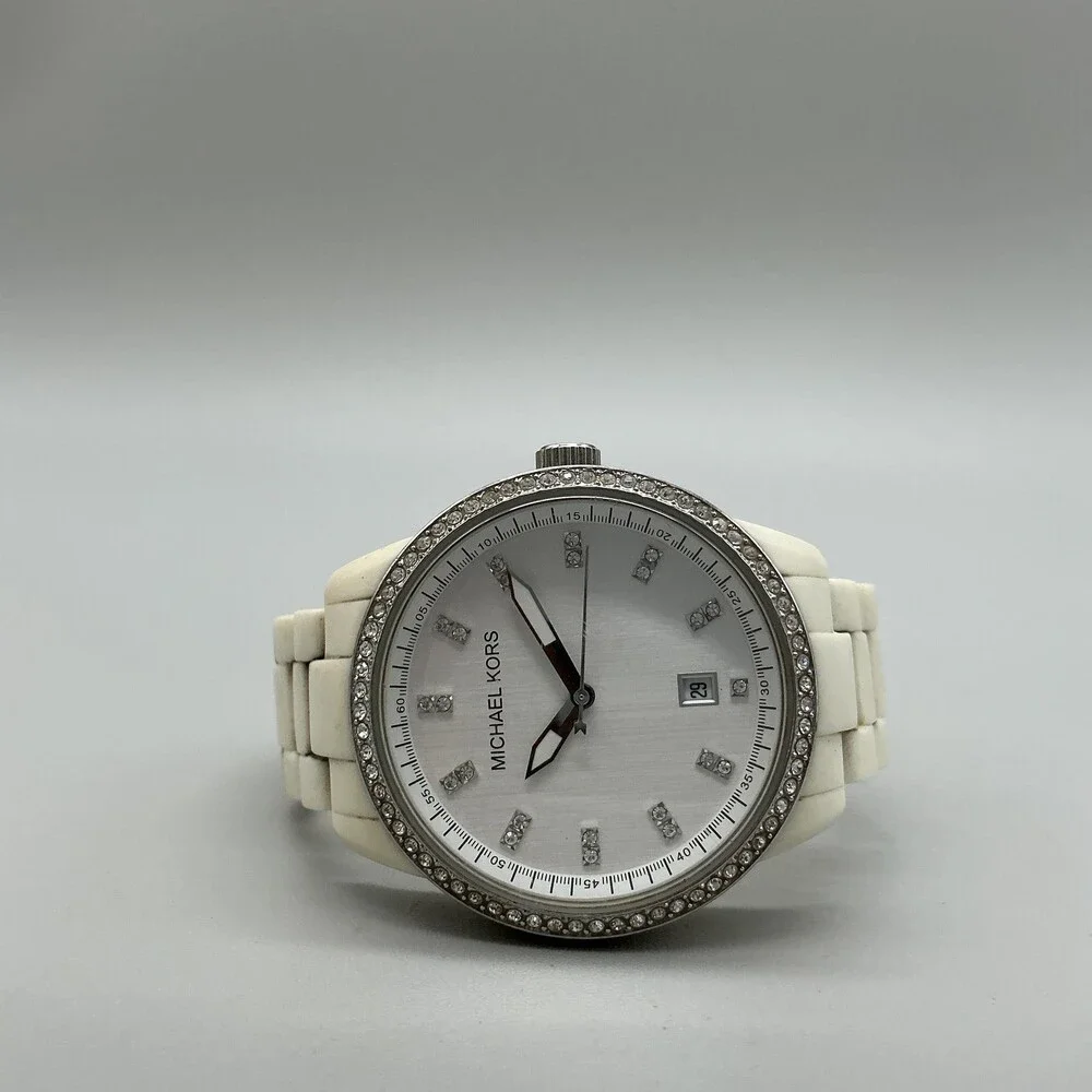Michael Kors MK-5204 Womens Watch 37mm Silver Tone Dial Date New Battery 6.5